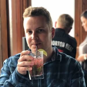 Meet your Posher, Nicholas